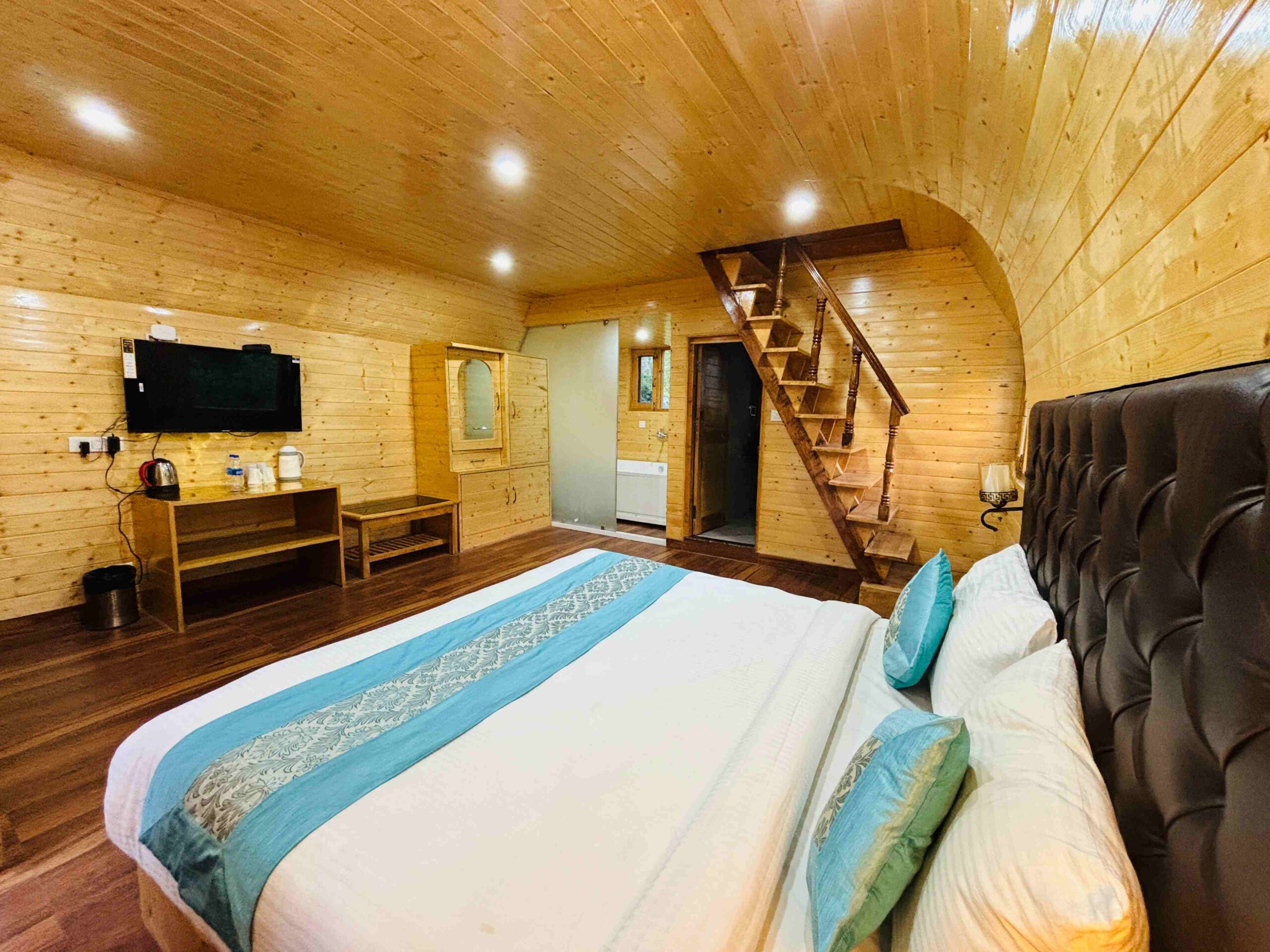 Best Cottage with Jacuzzi in Solang Valley